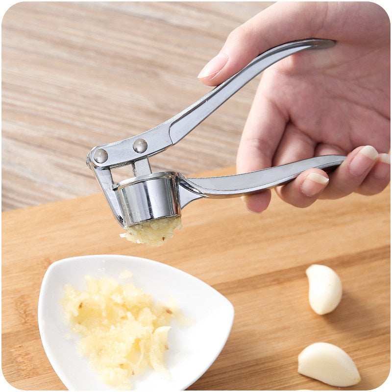 Kitchen Accessories Garlic Press Crusher Vegetables Squeezer Masher Handheld Ginger Mincer Tools Kitchen Gadgets Utensils Goods