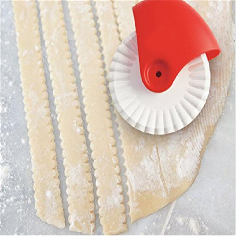 Kitchen Accessories Manual Cutting Wheel Roller Wheel Pastry Biscuit Dough Cutting Machine Baking Tool Kitchen Gadget-C